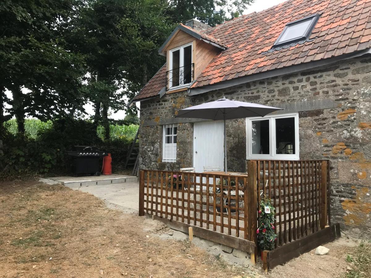 Ferme De Noyes Cottage Sourdeval Exterior foto