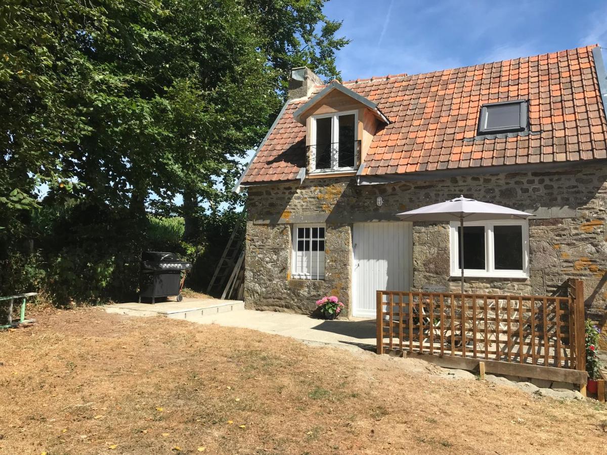 Ferme De Noyes Cottage Sourdeval Exterior foto
