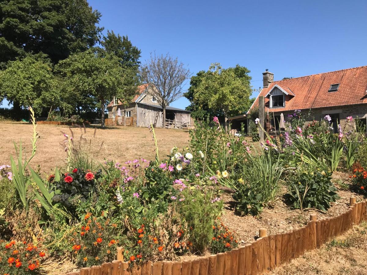 Ferme De Noyes Cottage Sourdeval Exterior foto