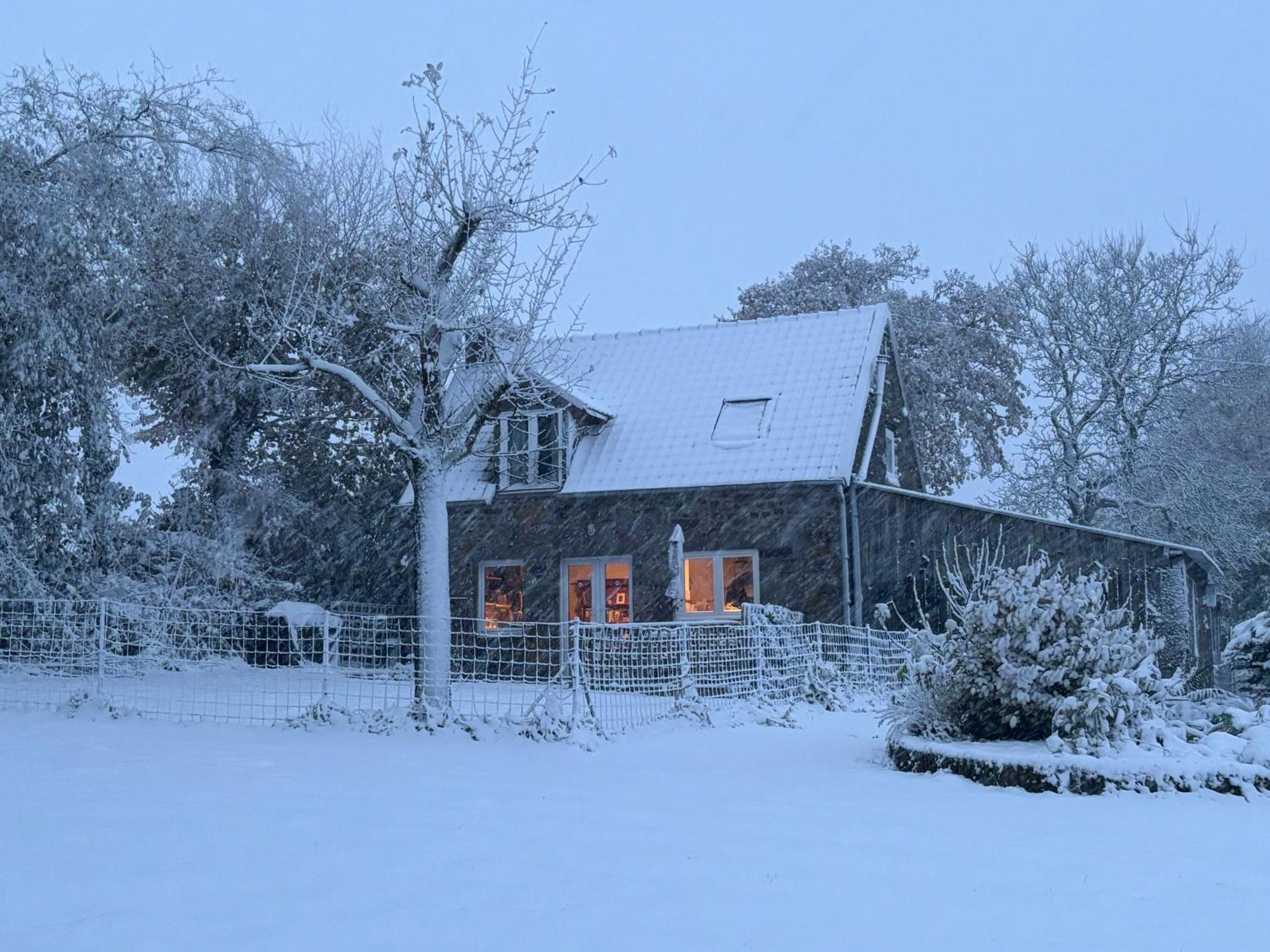 Ferme De Noyes Cottage Sourdeval Exterior foto